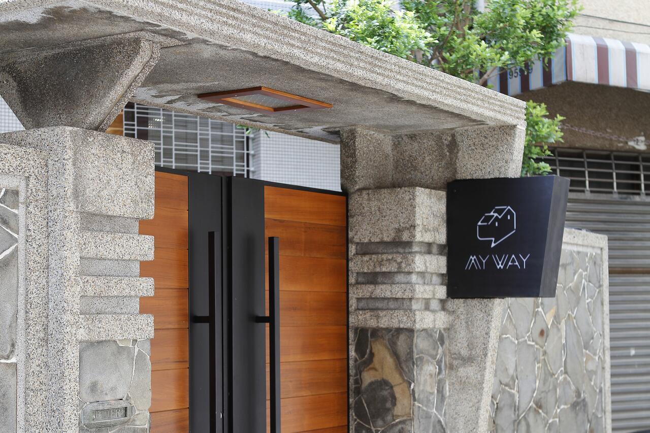 My Way House 好巷一弄民宿 Bed & Breakfast Тайнан Екстериор снимка