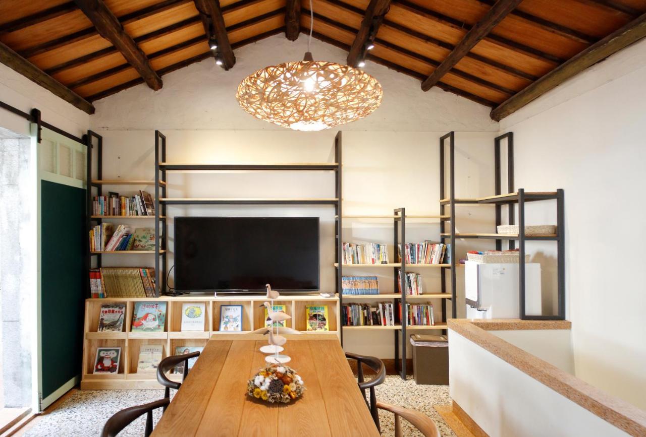 My Way House 好巷一弄民宿 Bed & Breakfast Тайнан Екстериор снимка